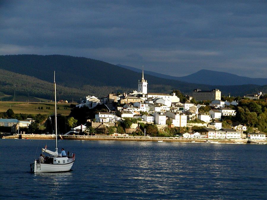 Albergue Camino Norte Castropol Exteriör bild